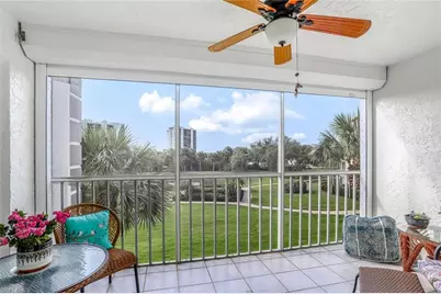 340 Horse Creek Dr #305, Naples, FL 34110 - Photo 11