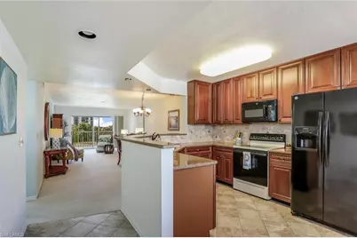340 Horse Creek Dr #305, Naples, FL 34110 - Photo 3