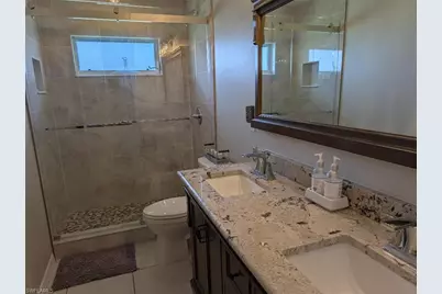 5008 SW 9th Pl, Cape Coral, FL 33914 - Photo 15