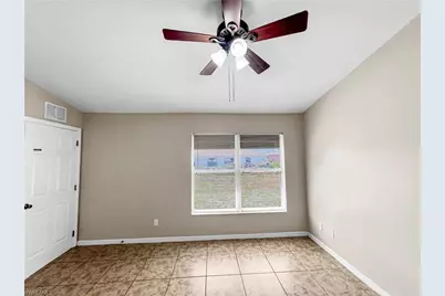 2130 NE 8th Pl, Cape Coral, FL 33909 - Photo 25