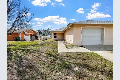 2130 NE 8th Pl, Cape Coral, FL 33909 - Photo 3