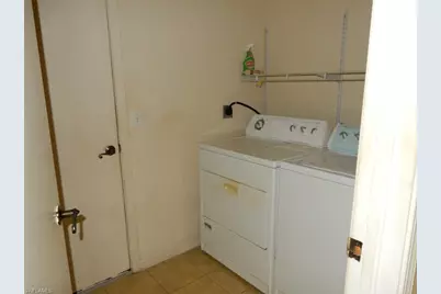 899 Ridgeway Dr, North Fort Myers, FL 33903 - Photo 9