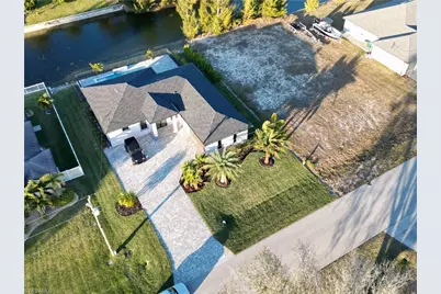 615 SW 22nd Ter, Cape Coral, FL 33991 - Photo 1