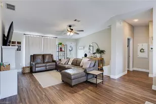2040 S Montana Cir, Labelle, FL 33935 - Photo 7