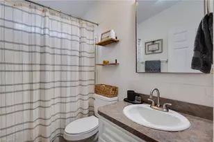 2040 S Montana Cir, Labelle, FL 33935 - Photo 17