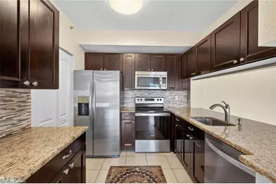 6401 Aragon Way #106, Fort Myers, FL 33966 - Photo 3