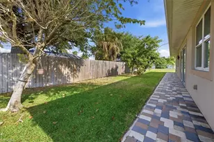 2416 SE 8th Ave, Cape Coral, FL 33990 - Photo 35