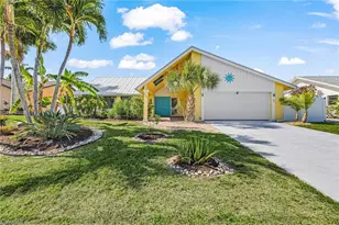 920 SE 33rd St, Cape Coral, FL 33904 - Photo 1