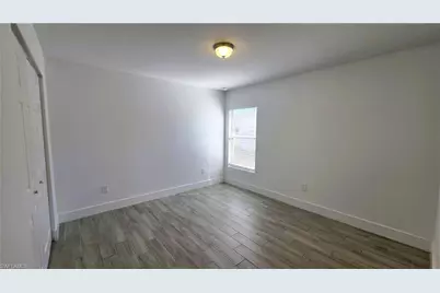 2909 SW Santa Barbara Pl, Cape Coral, FL 33914 - Photo 15