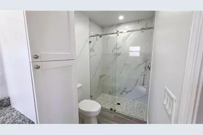2909 SW Santa Barbara Pl, Cape Coral, FL 33914 - Photo 13