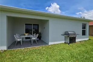 2907 SW Santa Barbara Pl, Cape Coral, FL 33914 - Photo 21