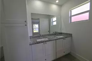 2907 SW Santa Barbara Pl, Cape Coral, FL 33914 - Photo 19