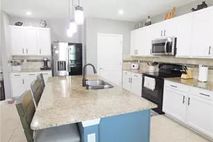 4630 SW 16th Pl, Cape Coral, FL 33914 - Photo 5