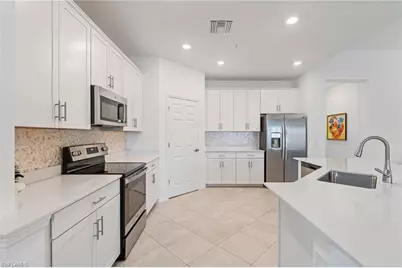 12050 Santaluz Dr #202, Fort Myers, FL 33913 - Photo 5