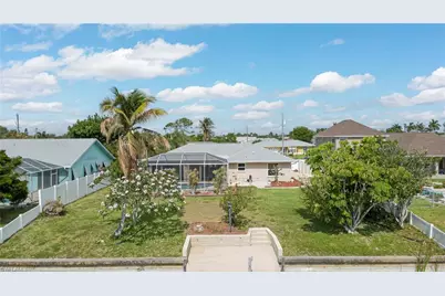 2301 SE 5th Ct, Cape Coral, FL 33990 - Photo 29