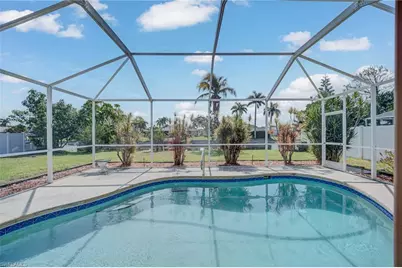 2301 SE 5th Ct, Cape Coral, FL 33990 - Photo 27