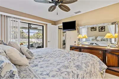 3906 SE 10th Pl, Cape Coral, FL 33904 - Photo 19
