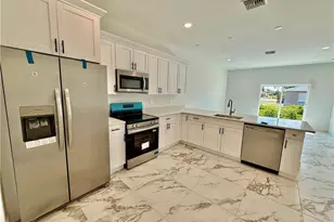 350/352 Pullman St, Lehigh Acres, FL 33974 - Photo 5