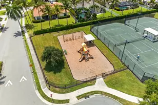 14017 Clear Water Ln, Fort Myers, FL 33907 - Photo 45