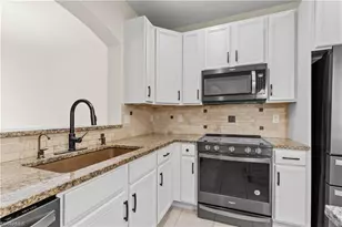 2448 Laurentina Ln, Cape Coral, FL 33909 - Photo 7