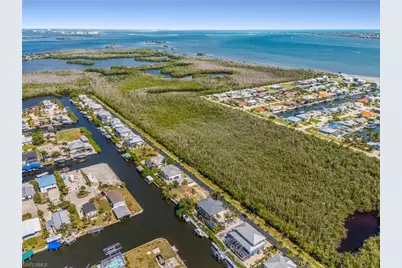 2936 Buttonwood Key Ct, Saint James City, FL 33956 - Photo 13