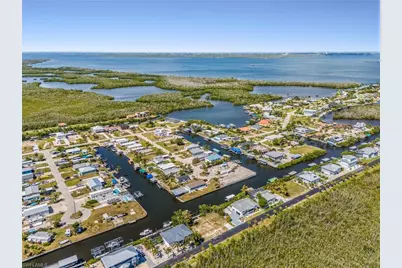 2936 Buttonwood Key Ct, Saint James City, FL 33956 - Photo 15