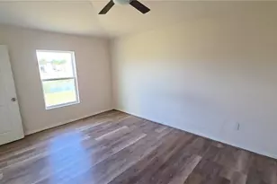 9112 Aegean Cir, Lehigh Acres, FL 33936 - Photo 15