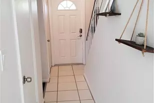 864 Courtington Ln, Fort Myers, FL 33919 - Photo 5