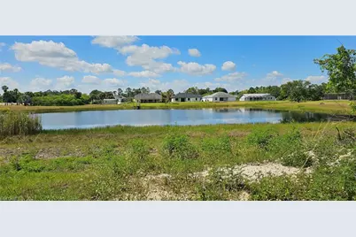 746 Chattman St E, Lehigh Acres, FL 33974 - Photo 3