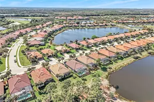 13055 Simsbury Terrace, Fort Myers, FL 33913 - Photo 7