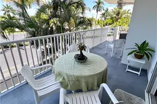 60 Pelican St W, Naples, FL 34113 - Photo 11