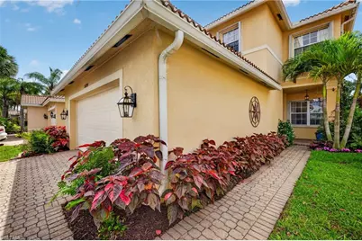 10284 Crepe Jasmine Ln, Fort Myers, FL 33913 - Photo 3