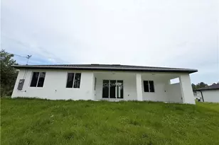 1013 Lincoln Ave, Lehigh Acres, FL 33972 - Photo 5