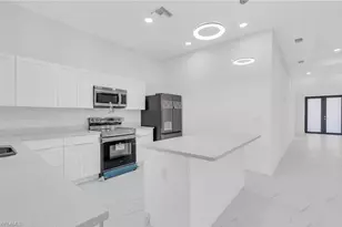 1021 Chiquita Blvd N, Cape Coral, FL 33993 - Photo 11