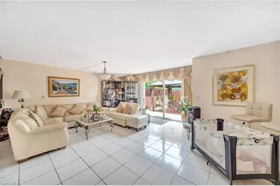 14154 Kendale Lakes Cir, Miami, FL 33183 - Photo 7