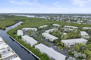 3021 Sandpiper Bay Cir, Naples, FL 34112 - Photo 25