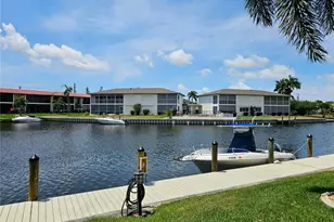 4722 SE 1st Pl, Cape Coral, FL 33904 - Photo 5