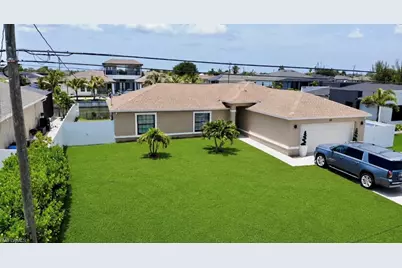 100 NW 13th Pl, Cape Coral, FL 33993 - Photo 3