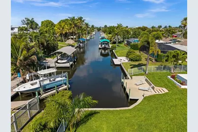1460 Venetian Ct, Cape Coral, FL 33904 - Photo 31