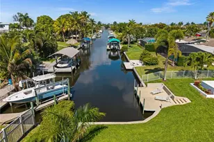 1460 Venetian Ct, Cape Coral, FL 33904 - Photo 31
