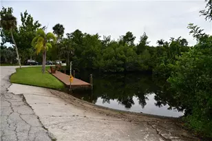 1591 Sunkist Way, Fort Myers, FL 33905 - Photo 5