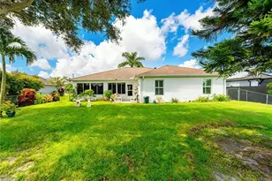3221 NE 15th Pl, Cape Coral, FL 33909 - Photo 5