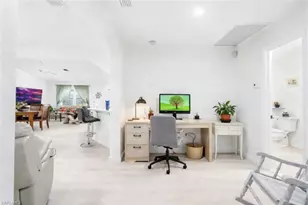 3221 NE 15th Pl, Cape Coral, FL 33909 - Photo 13