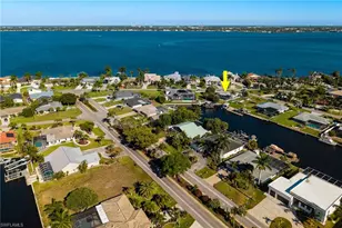 2025 SE 39th St, Cape Coral, FL 33904 - Photo 45