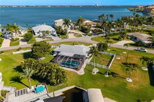 2025 SE 39th St, Cape Coral, FL 33904 - Photo 35
