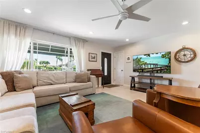 2025 SE 39th St, Cape Coral, FL 33904 - Photo 7