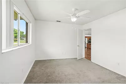 628 SE 21st Ln, Cape Coral, FL 33990 - Photo 23