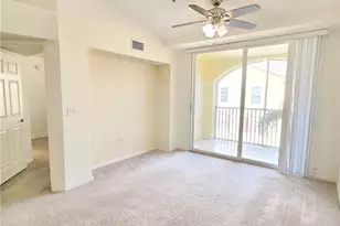 4105 Residence Drive, Fort Myers, FL 33901 - Photo 5