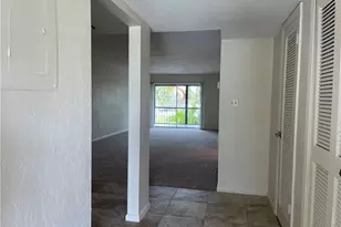 2079 Barkeley Ln, Fort Myers, FL 33907 - Photo 3