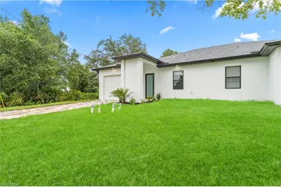 403/405 Bell Blvd S, Lehigh Acres, FL 33974 - Photo 3